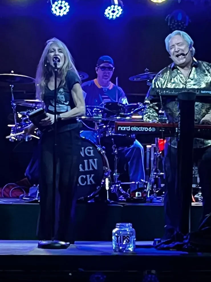 Flying Train Wreck live – vocalist, drummer, and keys on stage