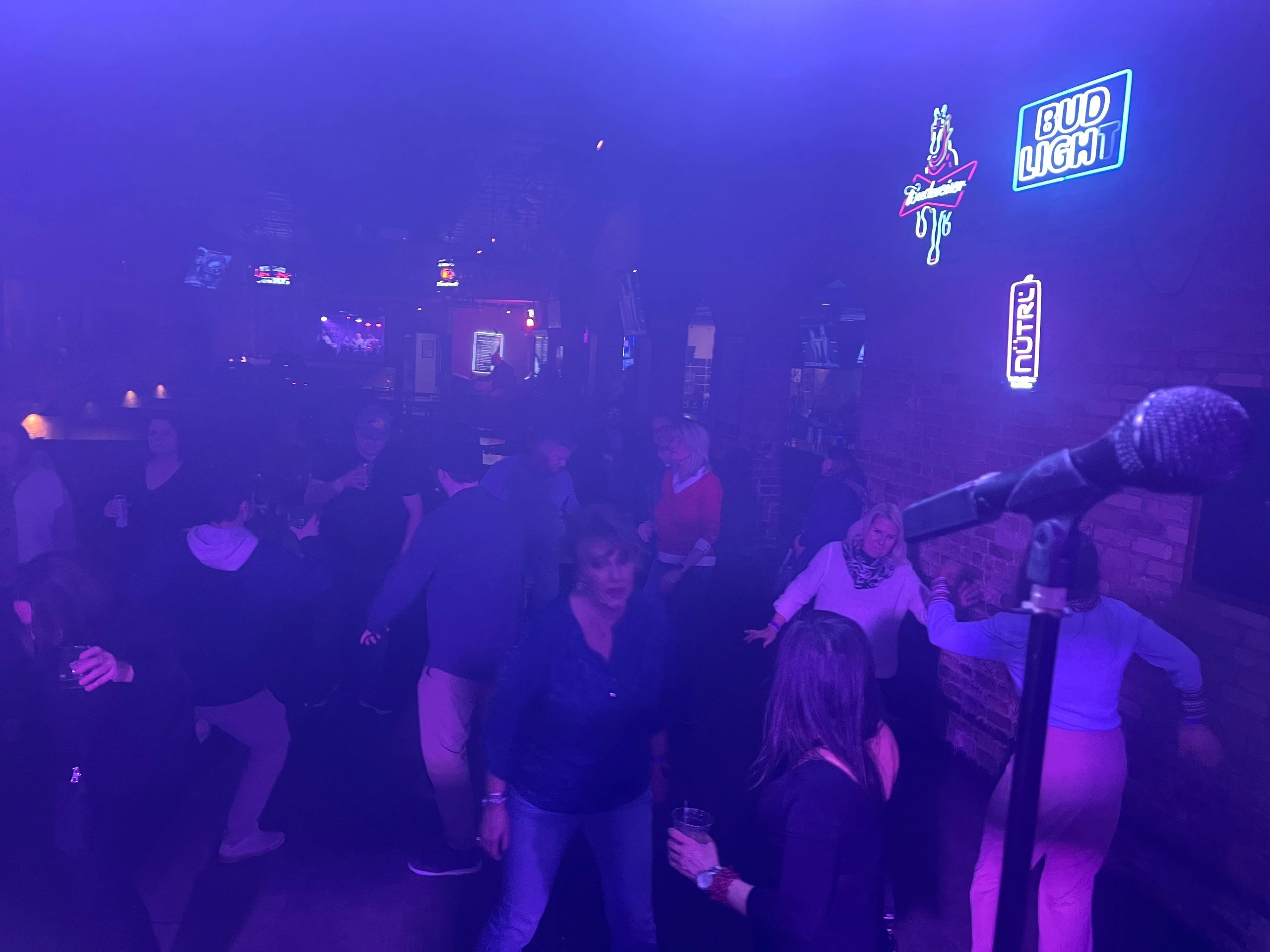 Scenes from the dance floor – Hopkins crowd