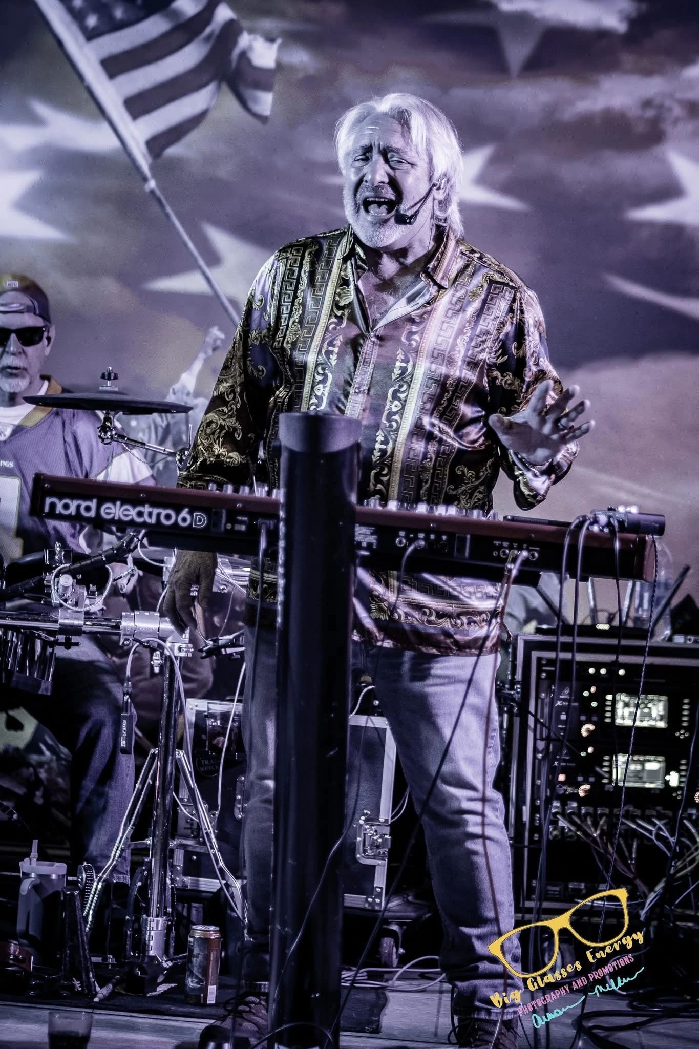 Flying Train Wreck live in Richfield 02